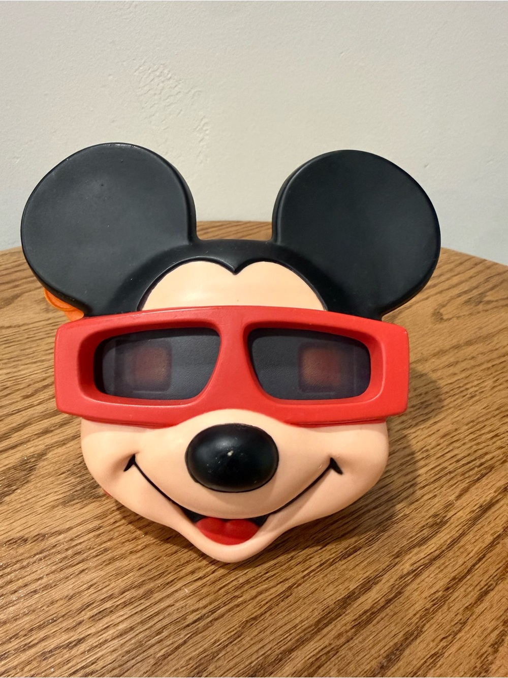 Vintage Mickey Mouse Style VR/AR Viewer in Black and Red
